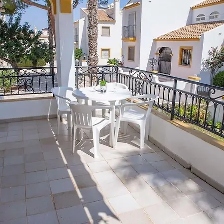 Ground Floor 2 Bed With Garden & Communal Pool Villamartin (Valencia)